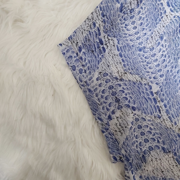 George Snakeskin Short Sleeve Blouse - Picture 5 of 10